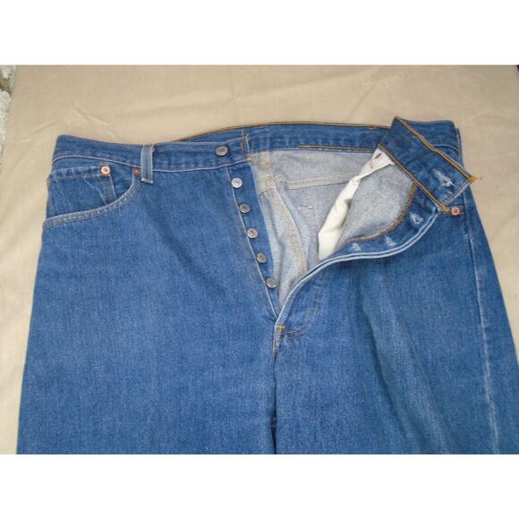 Vintage 90s Levis 501 Medium Wash Denima Button Fly Size 38x36 Red Tab - Picture 2 of 16